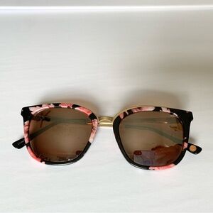 Sunglasses, floral, Nicole Miller